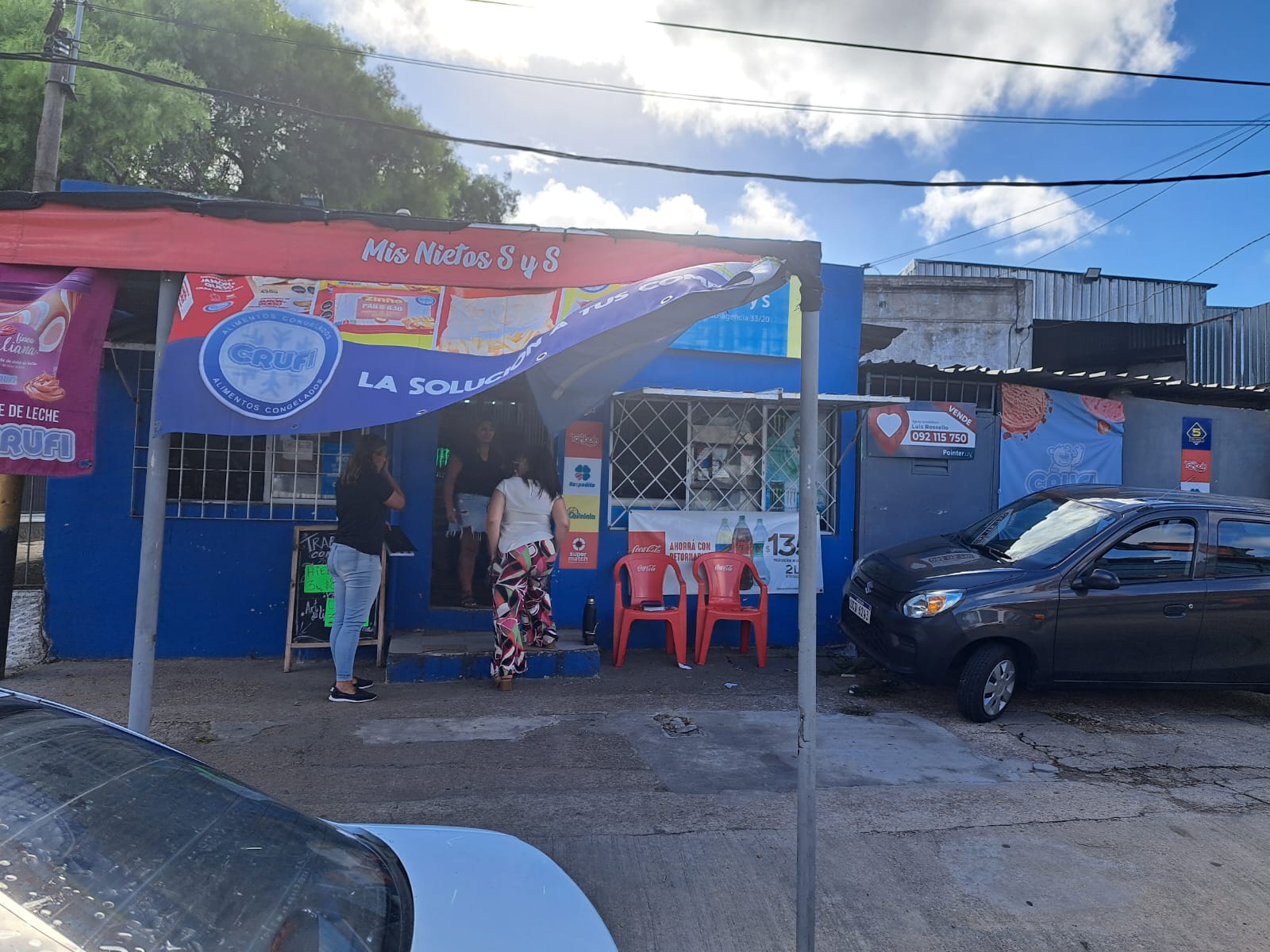 LOCAL COMERCIAL CON GARAGE Y CASA A RECICILAR AL FONDO